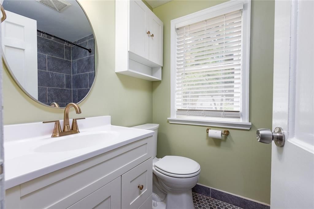 1117 W 76 Street — photo 21