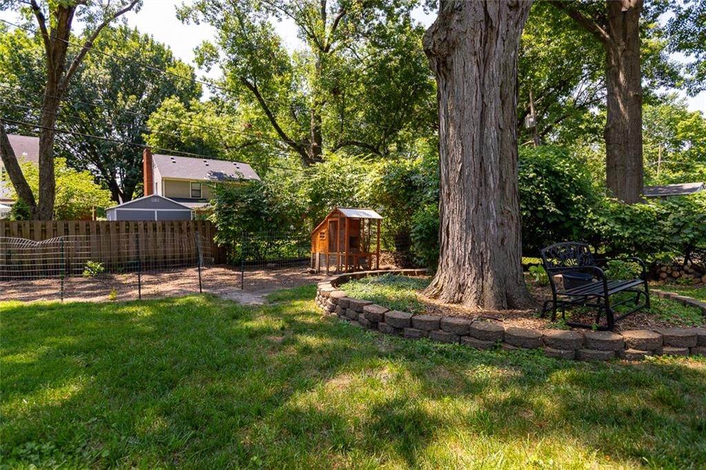 1117 W 76 Street — photo 33
