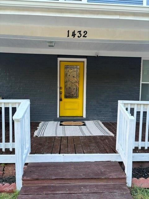 1432 W Walnut Street — photo 5