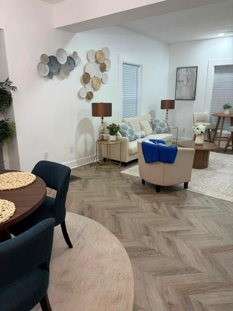 1432 W Walnut Street — photo 11
