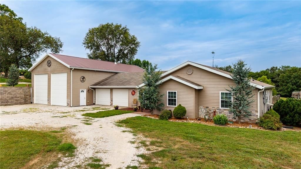 4437 SW 220th Street — photo 3