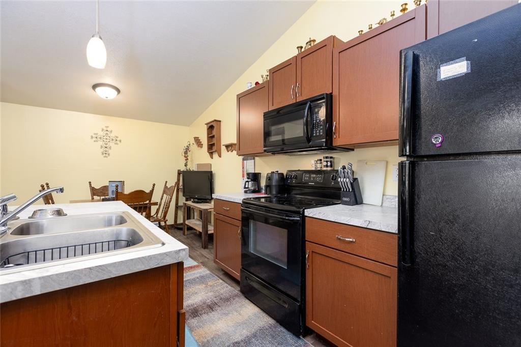 4437 SW 220th Street — photo 30