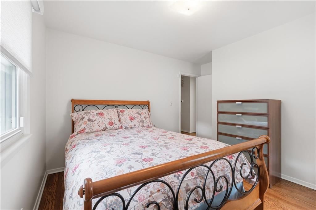 4009 S Spring Street — photo 12