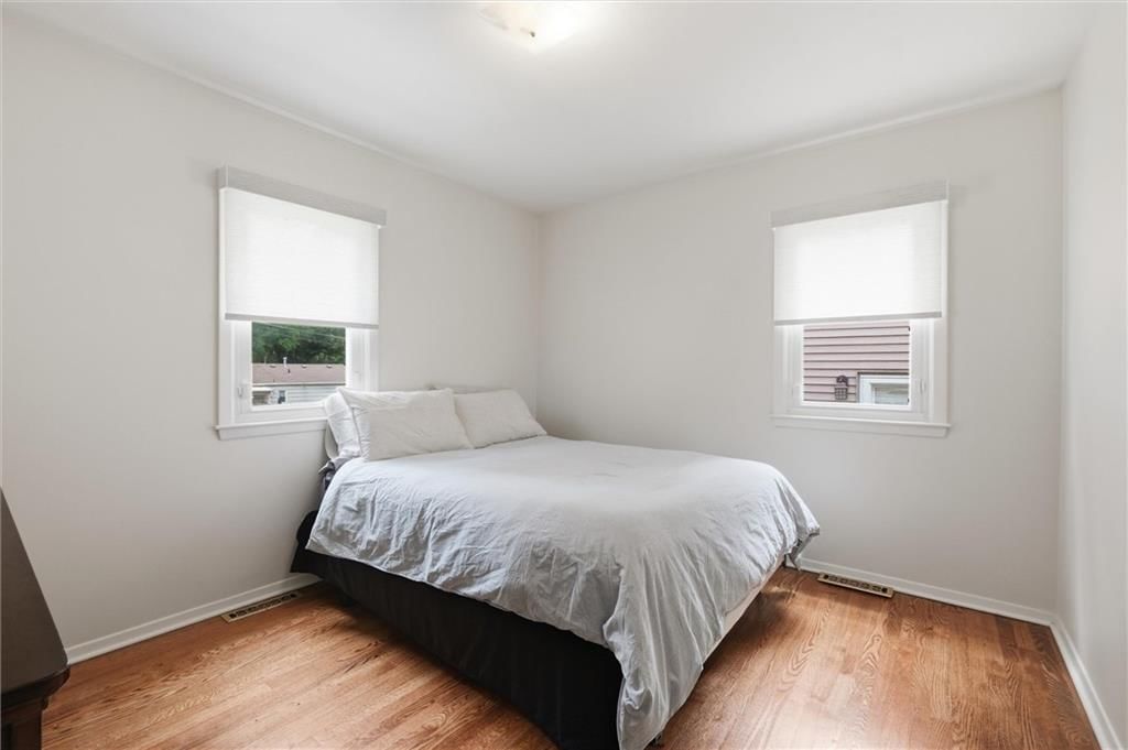 4009 S Spring Street — photo 15