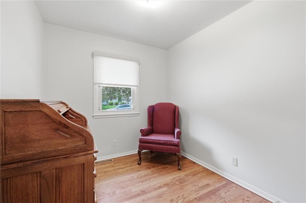 4009 S Spring Street — photo 19