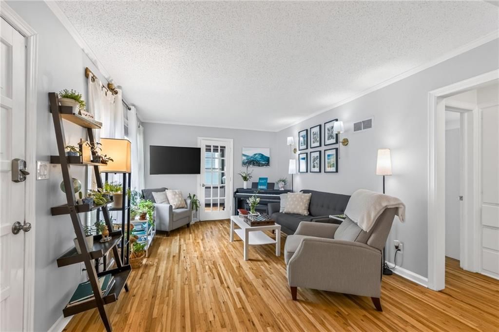 8326 Madison Avenue — photo 16