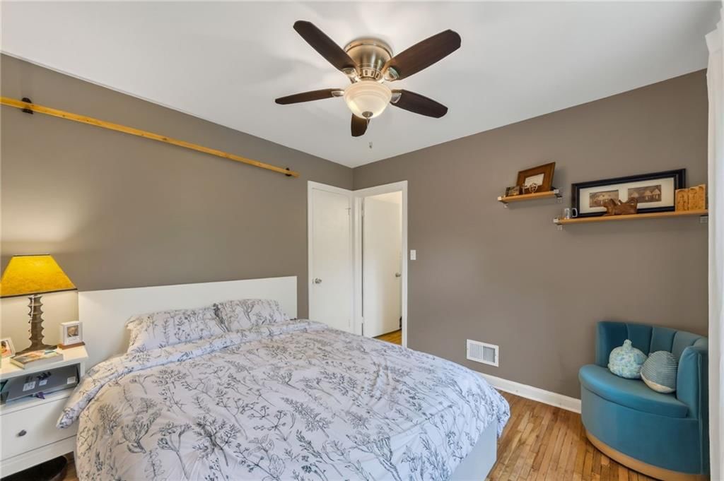 8326 Madison Avenue — photo 28