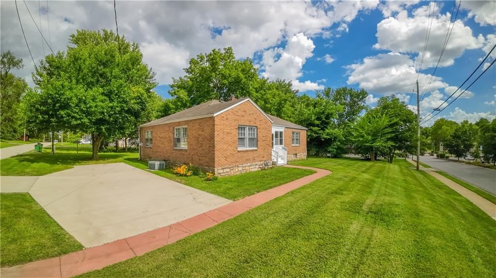 7021 Raytown Road — photo 8