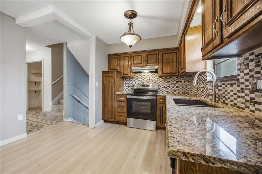 1300 S Apache Court — photo 12