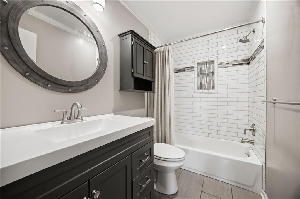 1300 S Apache Court — photo 21