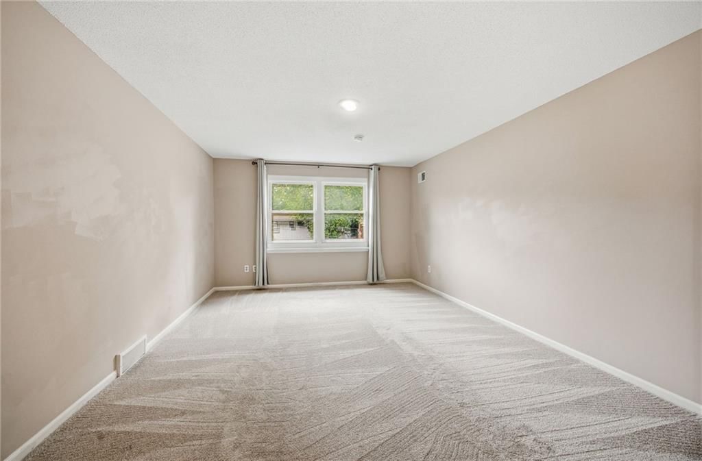 1300 S Apache Court — photo 25