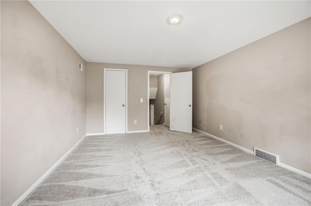 1300 S Apache Court — photo 26