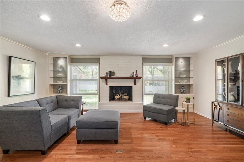 2105 W 97th Street — photo 11