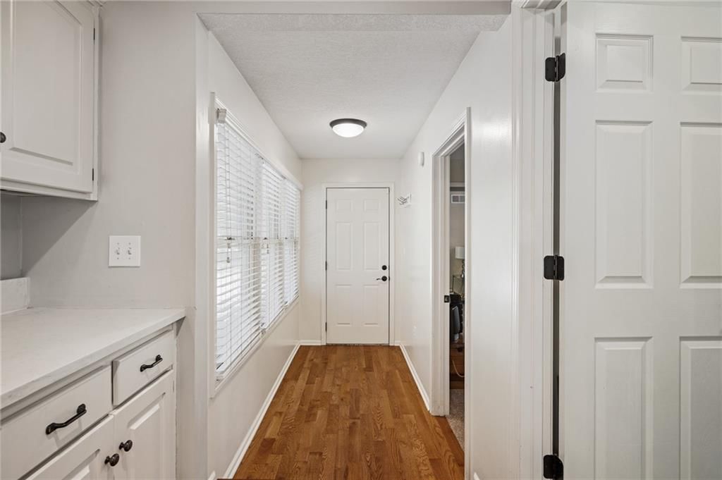 2105 W 97th Street — photo 27