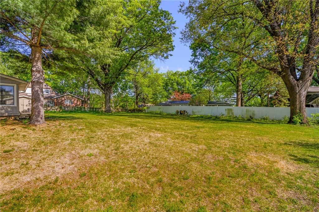 2105 W 97th Street — photo 52