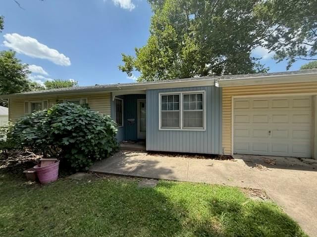 8718 Riley Street — photo 1