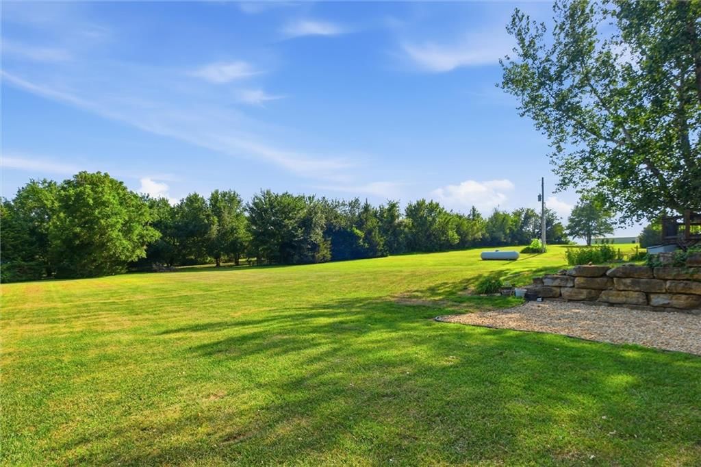 17891 Highview Road — photo 34