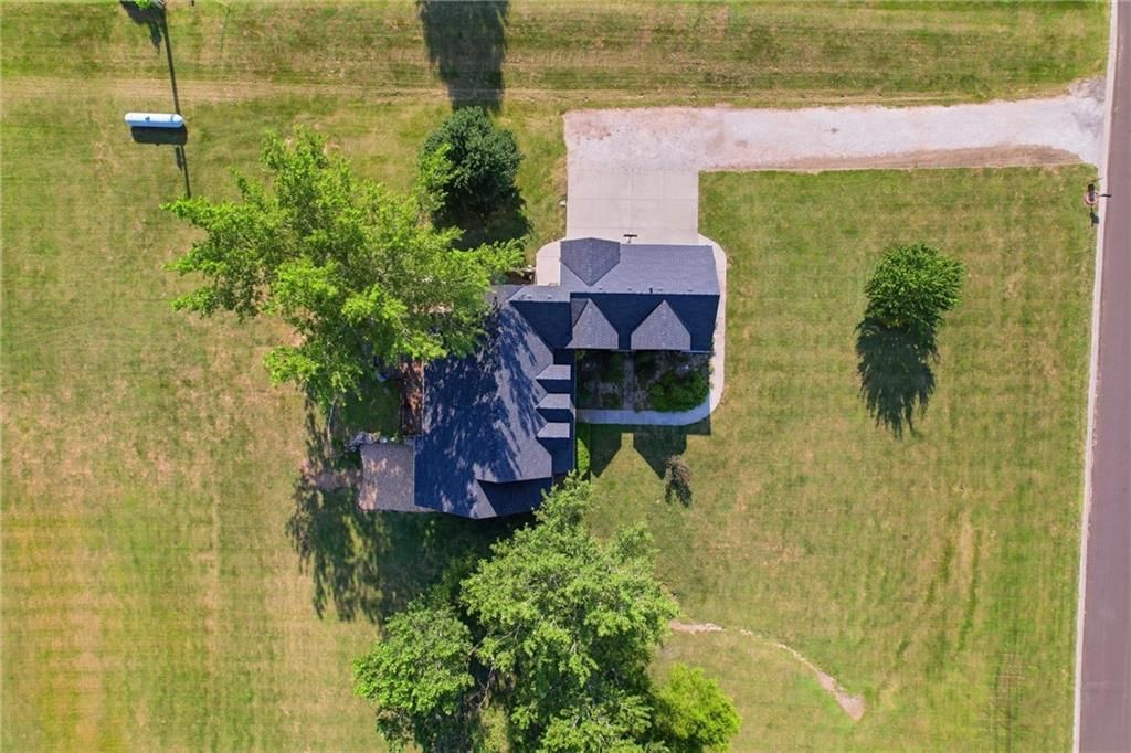 17891 Highview Road — photo 36