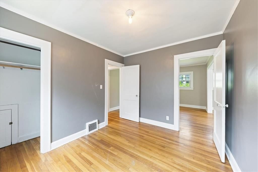 6152 Locust Street — photo 9