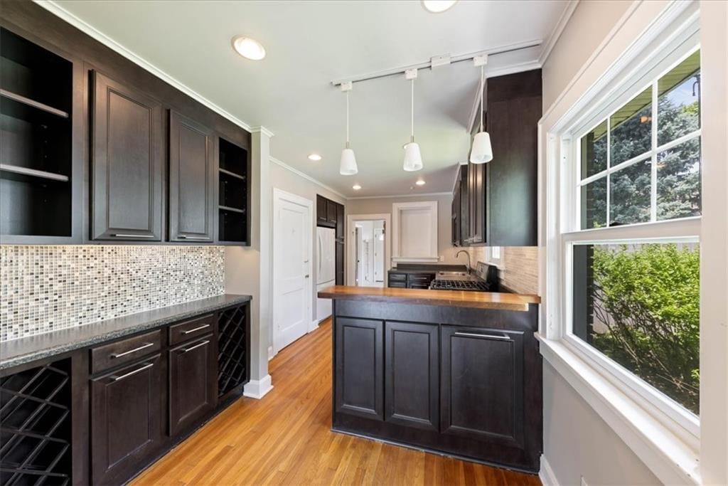 6152 Locust Street — photo 10