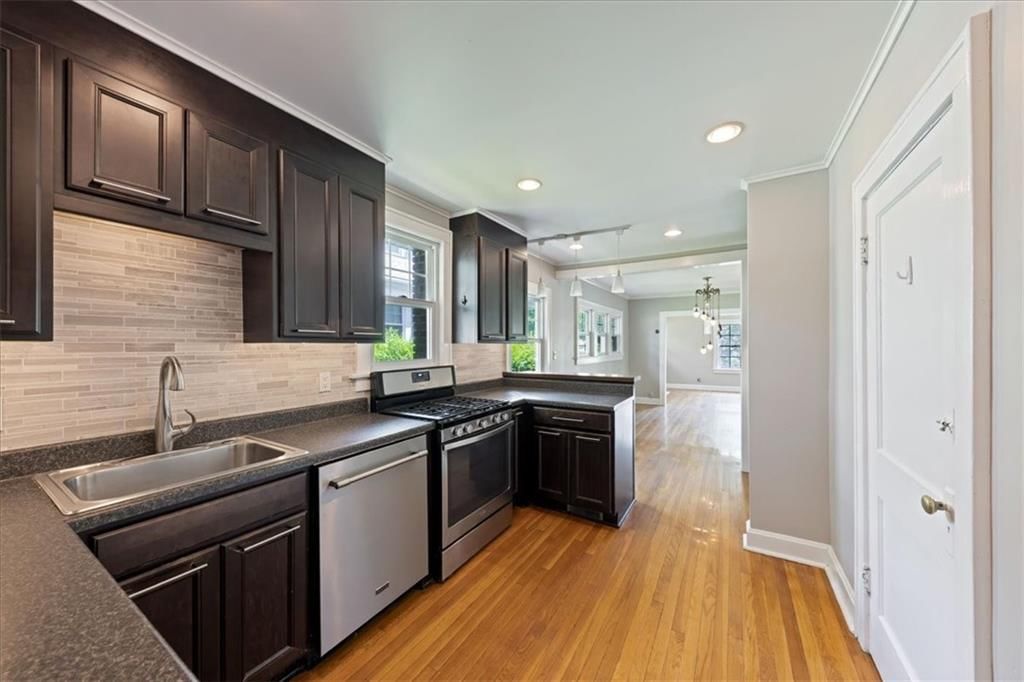 6152 Locust Street — photo 12