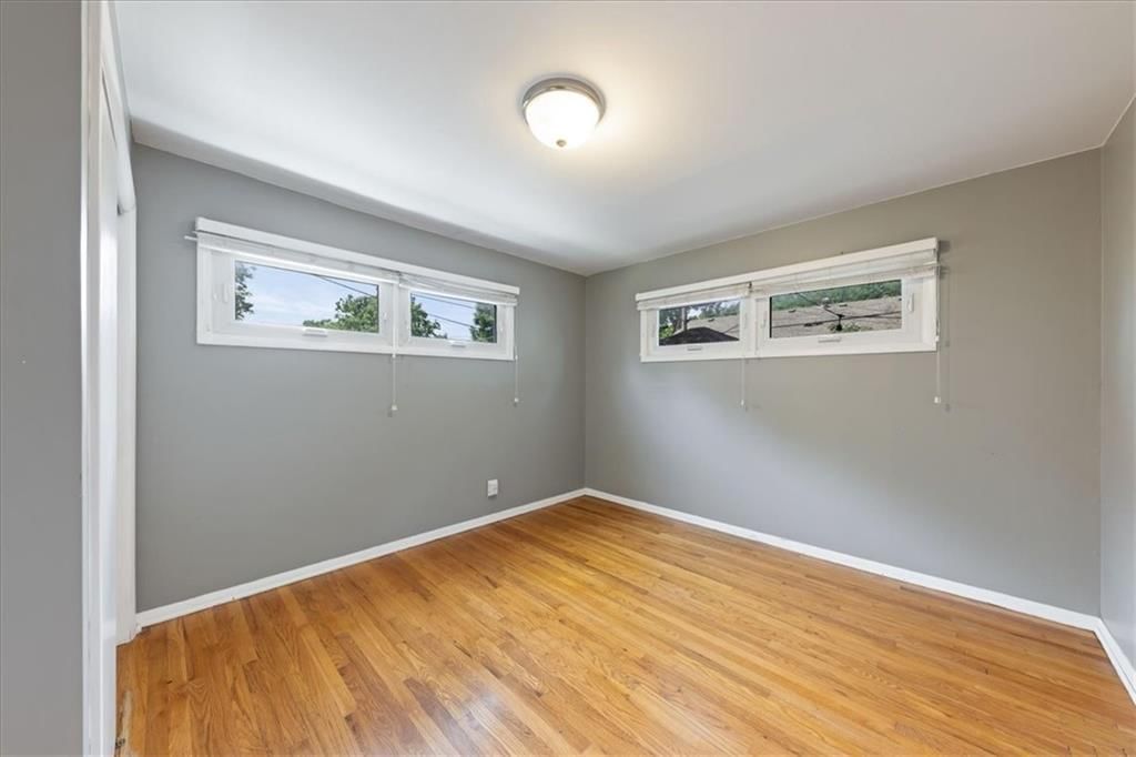 6152 Locust Street — photo 16