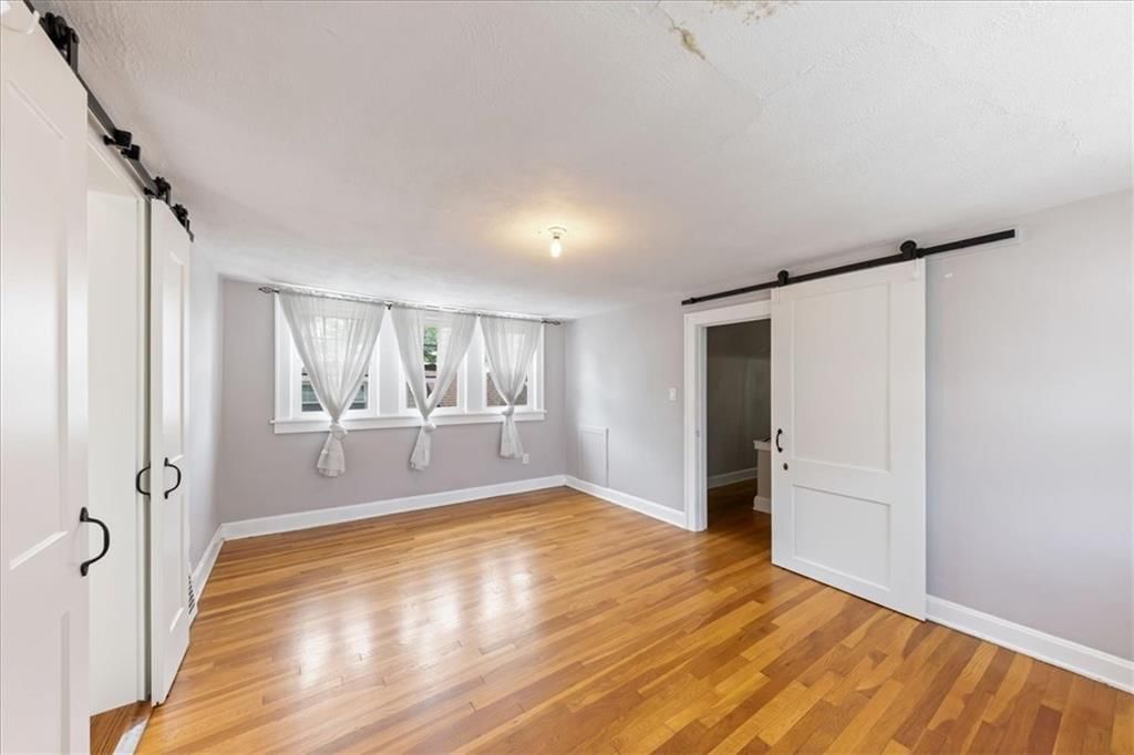 6152 Locust Street — photo 23