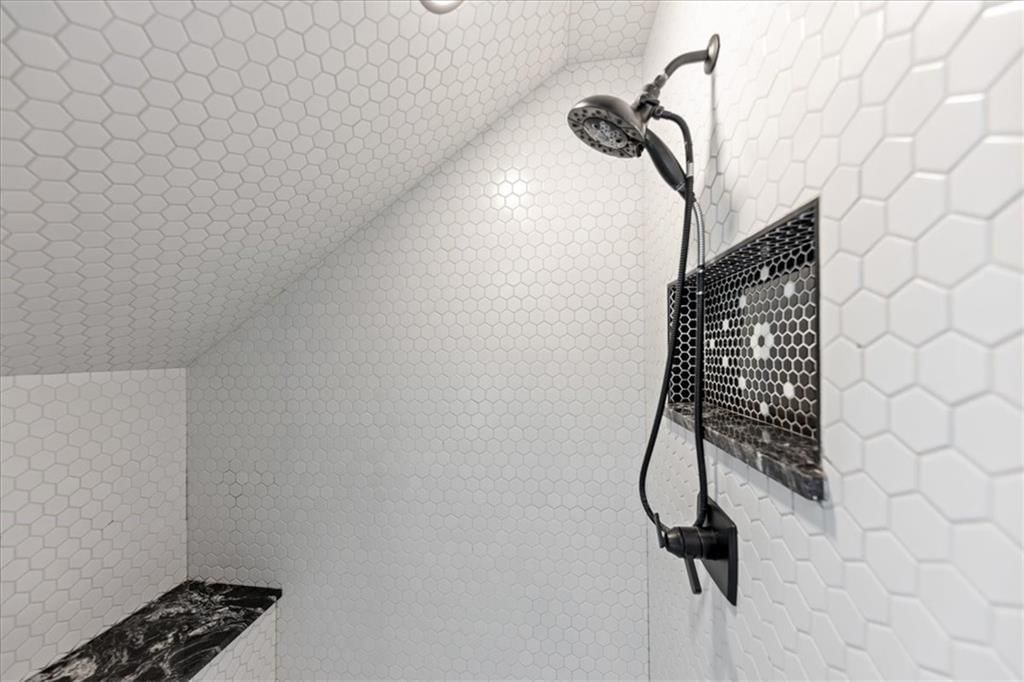 6152 Locust Street — photo 25