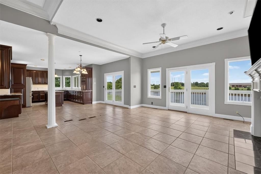 1328 E Walnut Street — photo 16
