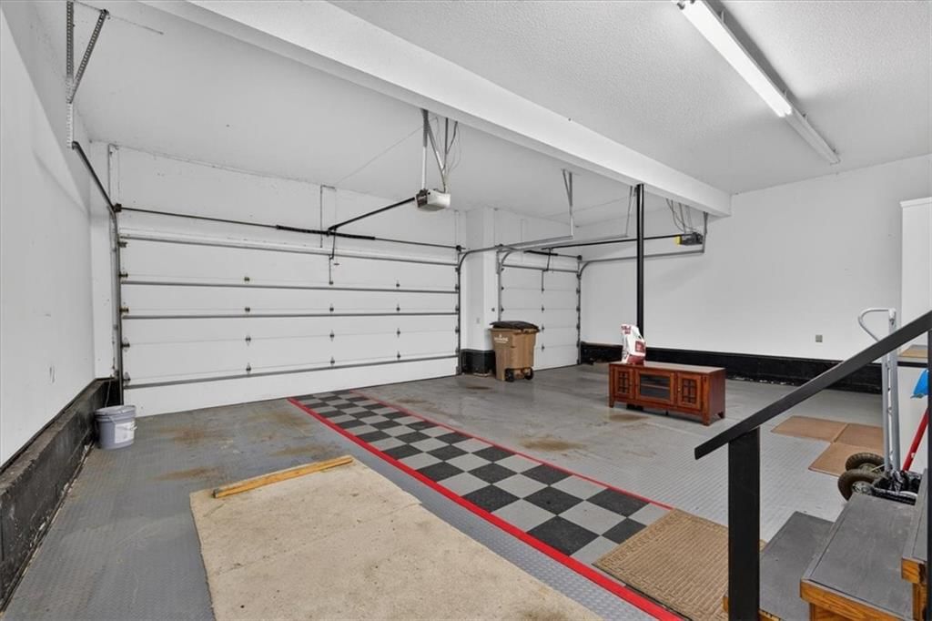 1328 E Walnut Street — photo 32