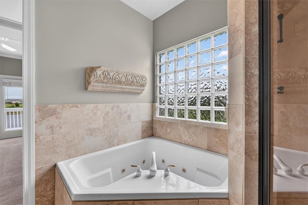 1328 E Walnut Street — photo 41