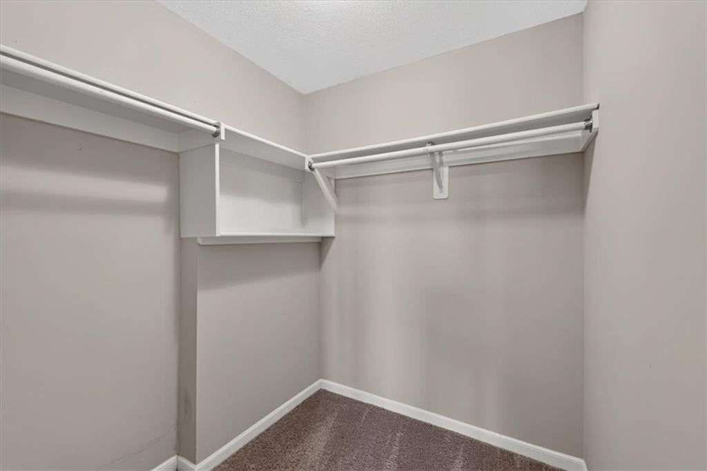 1328 E Walnut Street — photo 58