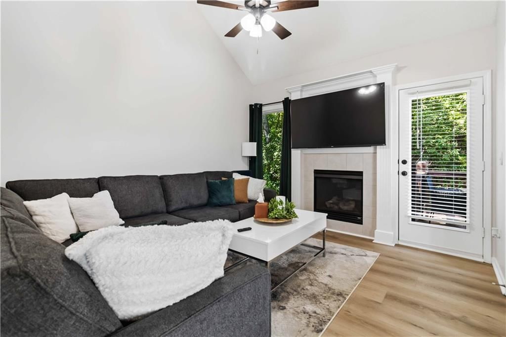 13744 Grove Avenue — photo 8