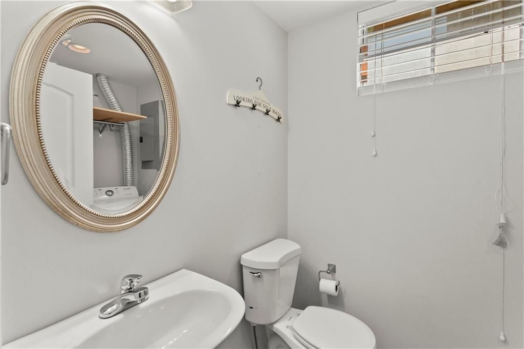2417 NE Bridgeport Drive — photo 14