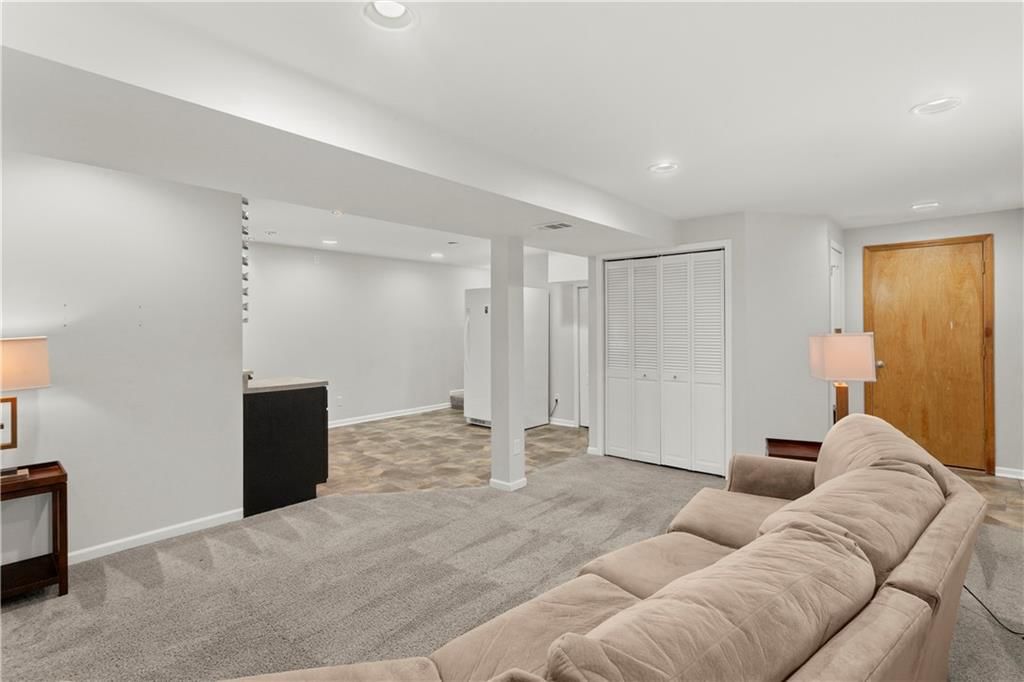 2417 NE Bridgeport Drive — photo 20