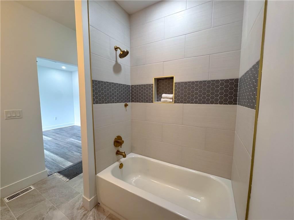 1045 Ann Avenue — photo 23