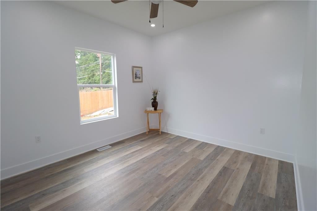 1045 Ann Avenue — photo 24