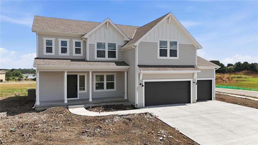 350 SW Amara Drive — photo 1