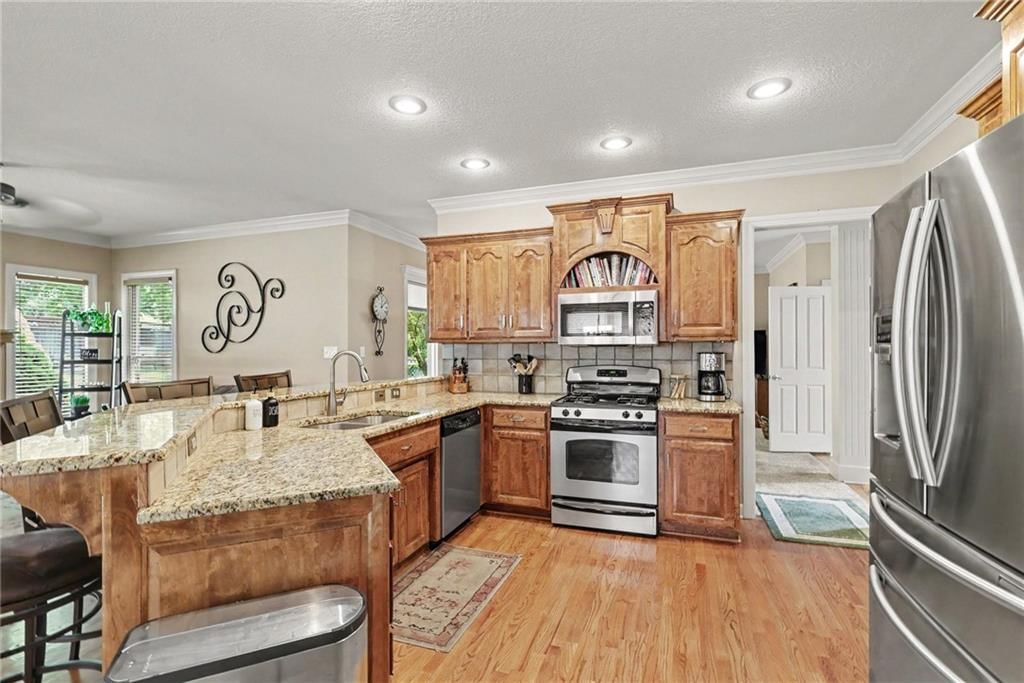 712 Cottonwood Drive — photo 11