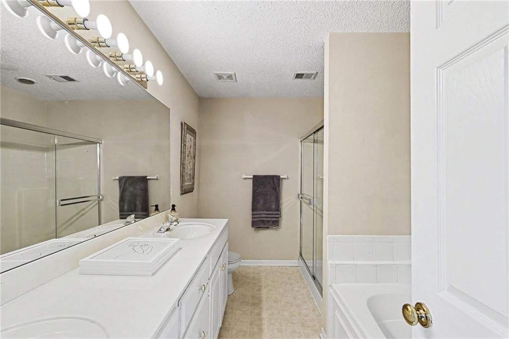 12459 Charlotte Street — photo 20