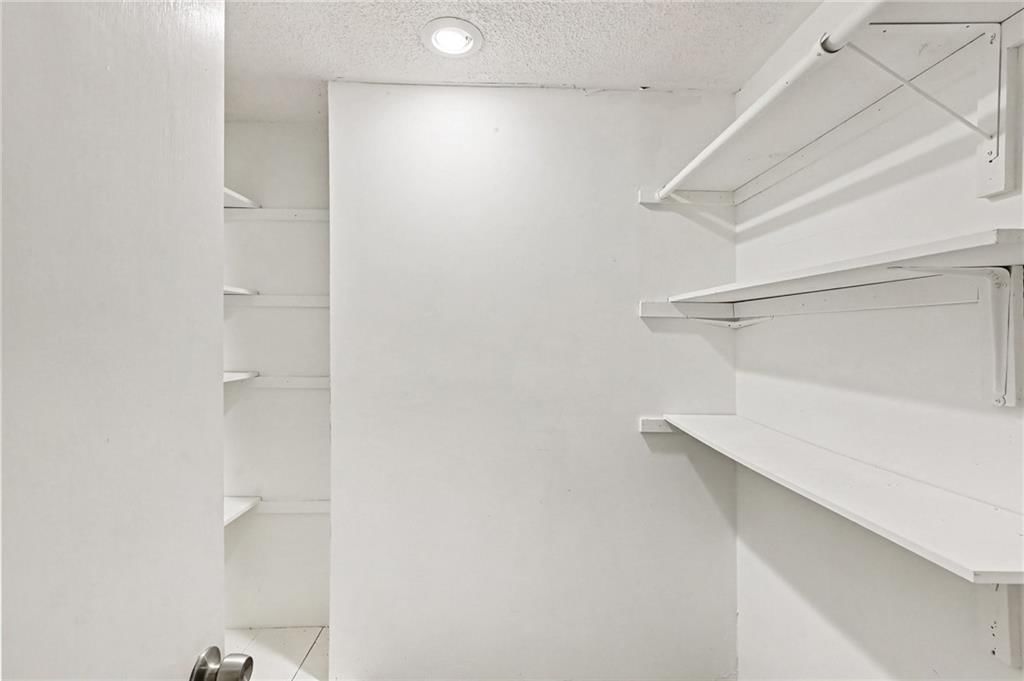 11312 E 58th Terrace — photo 13