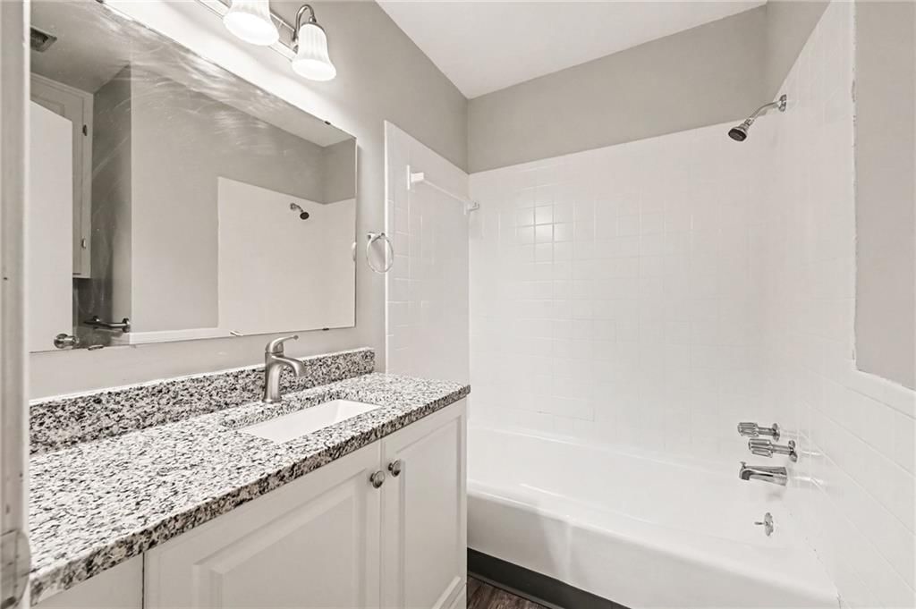11312 E 58th Terrace — photo 14