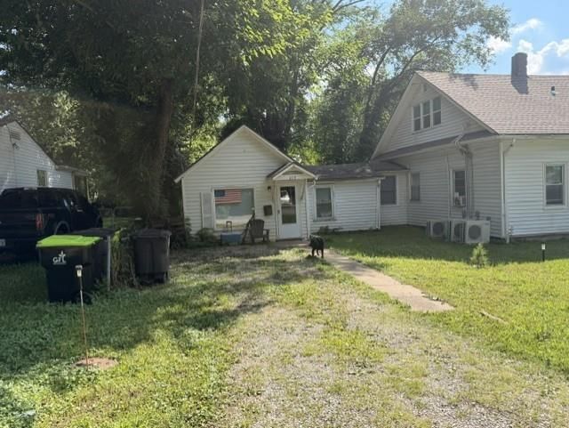 606 C & 608 St & 301a &301b Hersch Street — photo 3