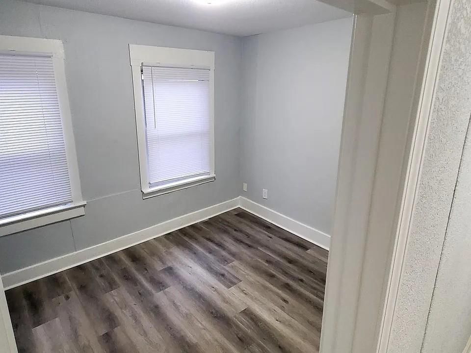 606 C & 608 St & 301a &301b Hersch Street — photo 10
