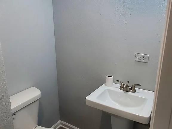 606 C & 608 St & 301a &301b Hersch Street — photo 22