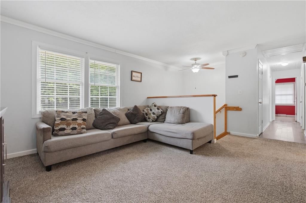 2812 SW 3rd St. Terrace — photo 9