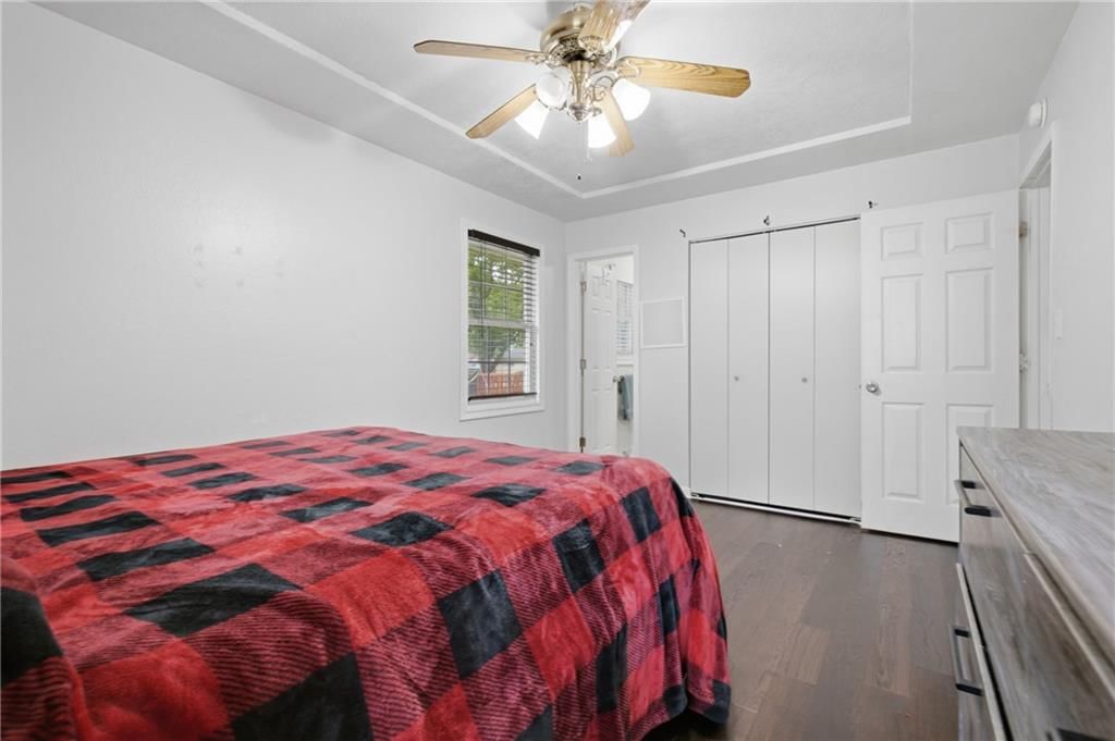 2812 SW 3rd St. Terrace — photo 13