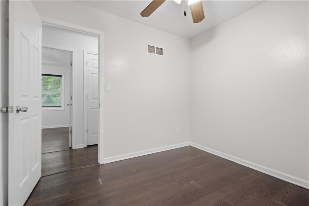 2812 SW 3rd St. Terrace — photo 16
