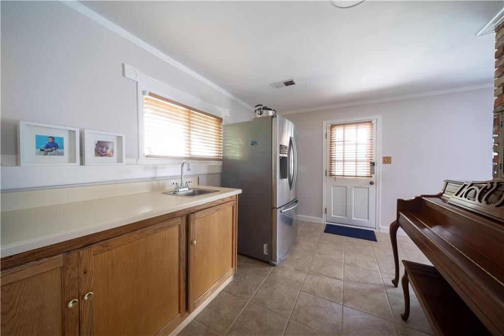 213 NW ASPEN Street — photo 21