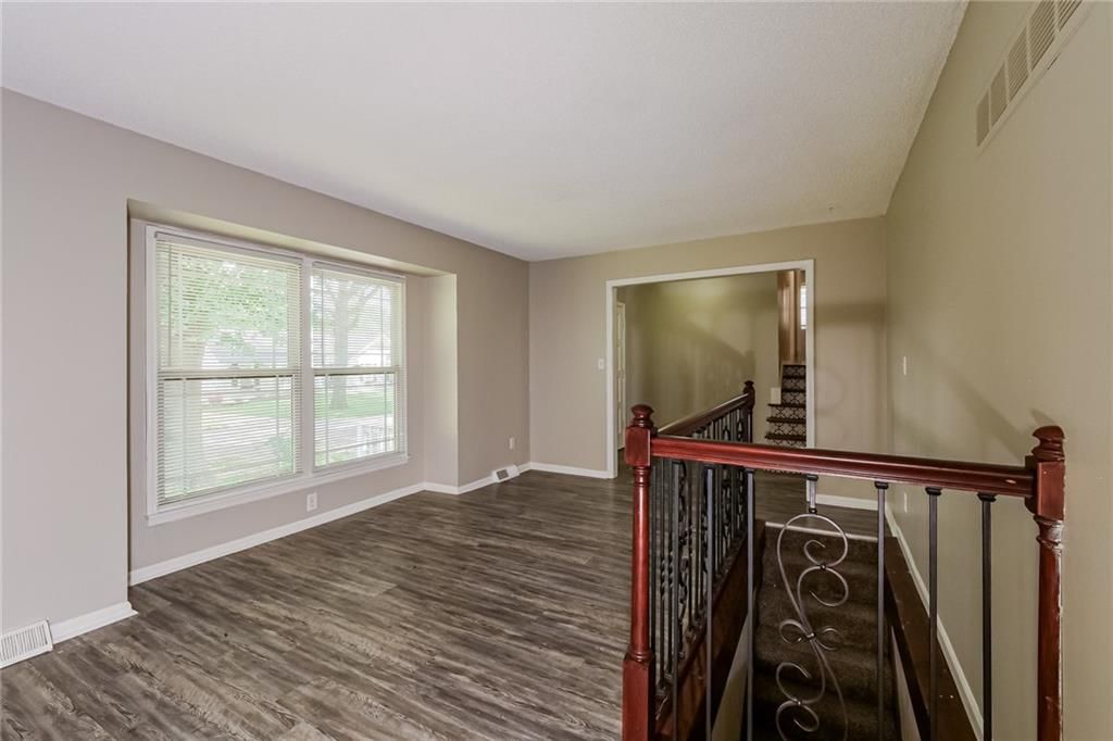 12708 Sycamore Avenue — photo 9